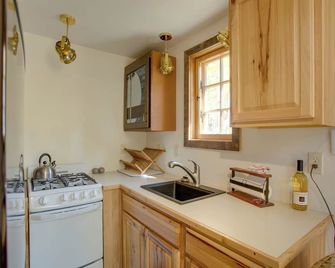 Colorful Cabin w/ Teepee, Fire Pits & Mtn Views! - Carbondale