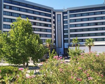 Buyuk Saruhan Hotel - Manisa - Building