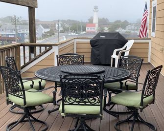 Oceanside Amazing Home in Beaches of Fenwick Island. 6 Bedrooms/4.5 Baths - Fenwick Island - Balkon