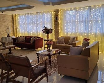 Hotel Estancia Pocos - פוקוס דה קלדס - טרקלין