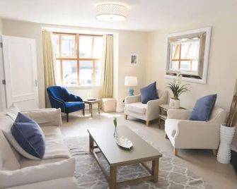 Luxury Dingle Home close to town center, 4 bedrooms - Dingle - Wohnzimmer