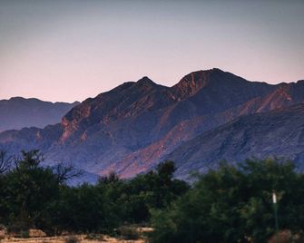 Unique Tipi Accommodation for a Glamping Experience near Las Vegas, Nevada - Jean - Outdoors view