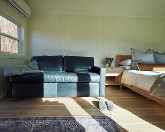 Escape to Nature: Cozy Casita in Tranquil Wilderness Near Keuka Lake - Bath - Living room
