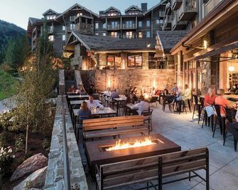 Four Seasons Private Residence -- Ultimate Luxury Experience - טטון וילאג' - מסעדה