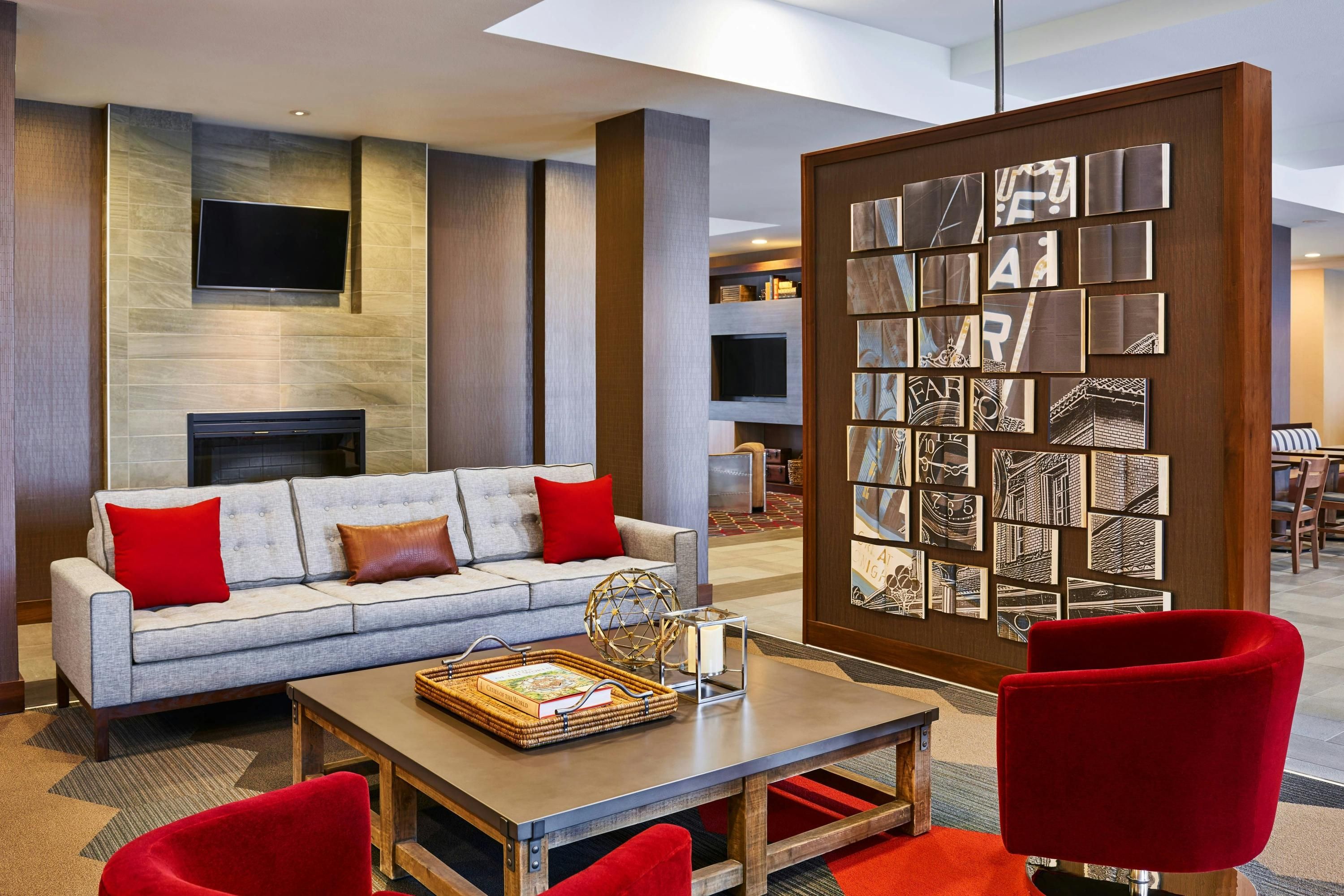 Four Points by Sheraton Fargo Medical Center - פארגו - טרקלין