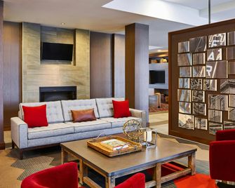 Four Points by Sheraton Fargo Medical Center - Fargo - Area lounge