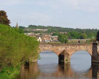Lindean Guest House - Dumfries - Building