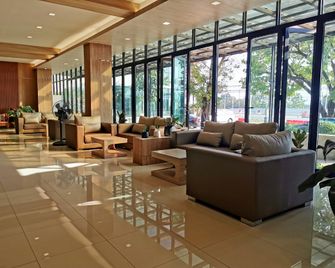 Sea Paradise Hotel Sattahip - สัตหีบ - ล็อบบี้
