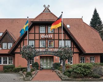 Hotel Gasthaus zur Linde - Seevetal - Edificio