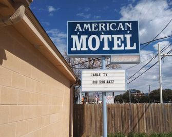 American Motel - San Antonio - Außenansicht