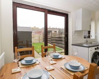Wren Cottage - Weymouth - Dining room