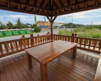 Long Xing B&b - Huxi Township - Balcón