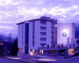 Kongress Hotel Davos - Davos - Rakennus