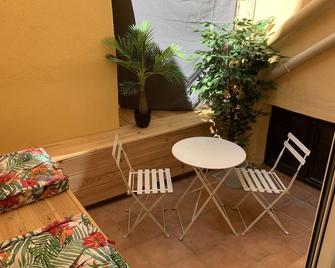 Studio Rue Pietonne Ajaccio - Ajaccio - Patio