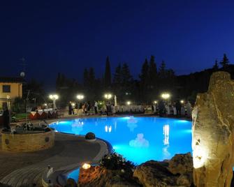 Tenuta Bellaprima Caltagirone - San Pietro - Piscina