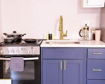 Chic studio in Loyola University with WiFi, fitness room, steps from the lake - Chicago - Cocina