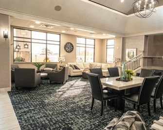Holiday Inn Kearney By IHG - Kearney - Lobby