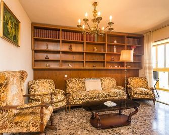 D. Benito 12º - Apartment - Benidorm - Living room