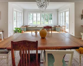 Lovely Home In Höör With Wifi - Höör - Dining room
