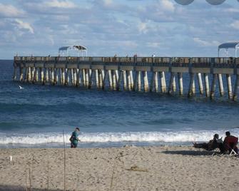 Beach House - Lake Worth - Beach
