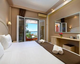 Hotel Penelope - Messonghi - Habitación