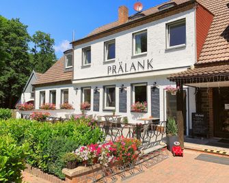 Landhotel Cafe Prälank - Neustrelitz - Building