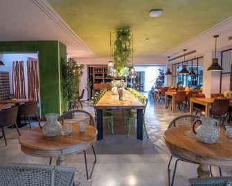 Hotel Cuevas - Adults Only - סנטילנה דל מאר - מסעדה