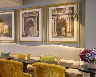 Charles V - Paris - Lounge