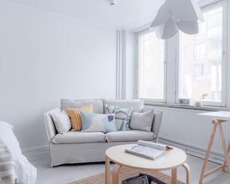 Studio for a business traveler - Helsinki - Living room