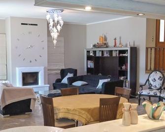 Thimeli Hotel - Lygourio - Dining room