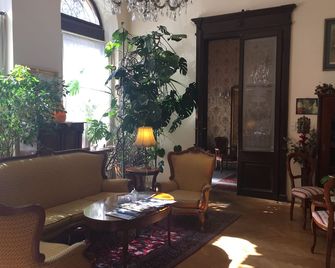 Hotel Apartment Rothensteiner - Viena - Lobby