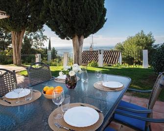 Beautiful House With Garden & Views In Mijas - Mijas - Patio