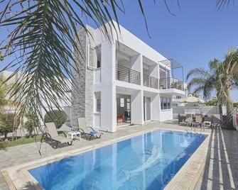 Protaras Pearl 17 - Pernera - Pool