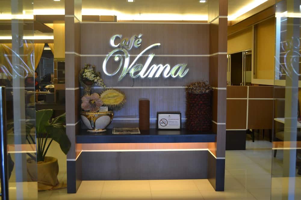 بيج إيت كوربورات هوتل