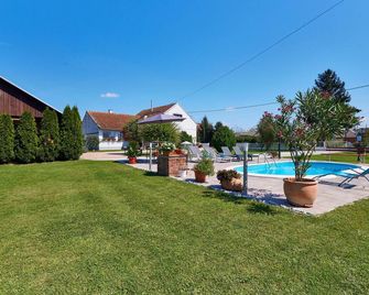 Pet Friendly Home In Gudovac With Wifi - Bjelovar - Pool