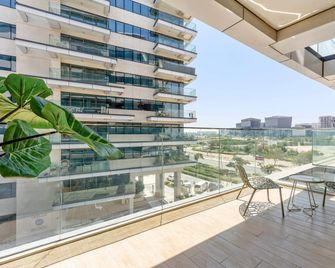 Silkhaus Luxury 1bdr Yas Island With Bea - Abu Dhabi - Balkong