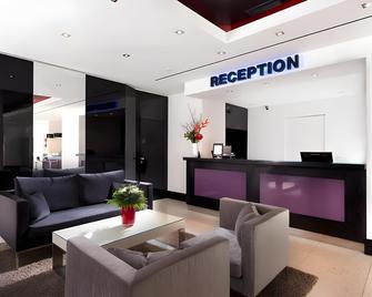 Max Brown Hotel Ku'Damm - Berlin - Front desk