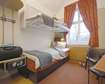 Långholmen Hotell - Stokholm - Yatak Odası