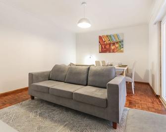 Cascais Beach Flower Apartment - Estoril - Soggiorno