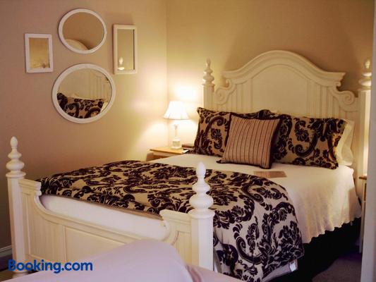 Heartstone Inn B B Cottages 159 3 2 7 Eureka Springs