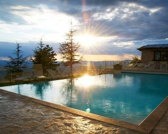 Le Mandrie Di San Paolo - Farm Home - Assisi - Balkon