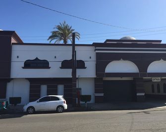 Hotel Sahara - Ensenada - Edificio