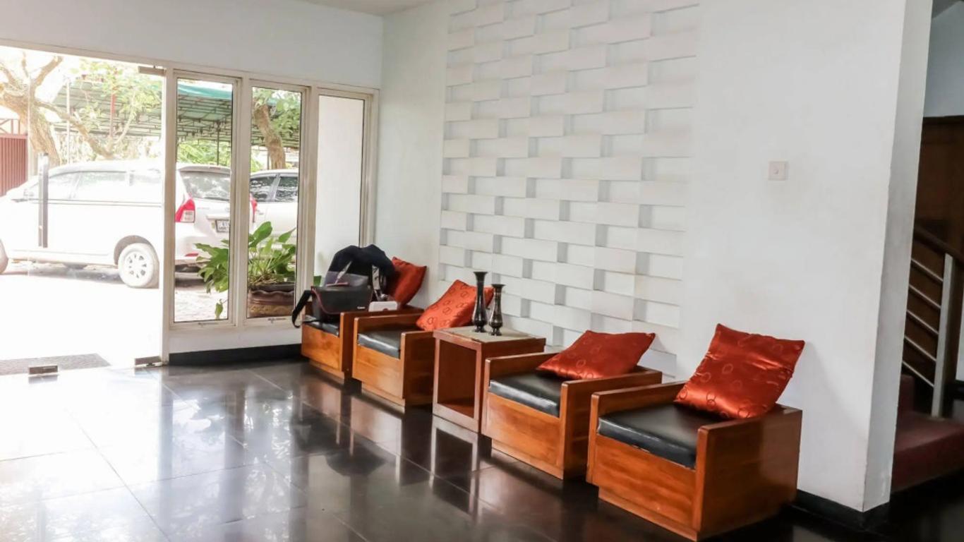 Nida Rooms Istana Medan Baru