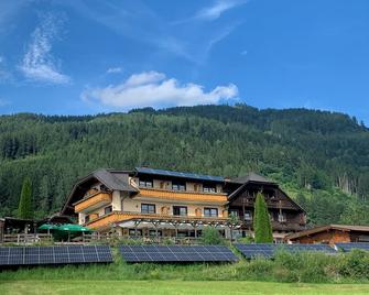 Hotel-Gasthof Lammersdorf - Millstatt - Building