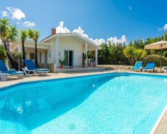 Villa Christia Maris - Neo Chorio - Piscina