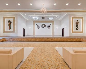 The Sai Leela Hotel Bangalore - Bengaluru