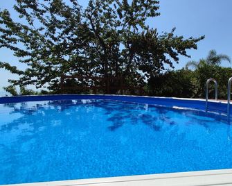 Villa Feluchia - Acireale - Piscina