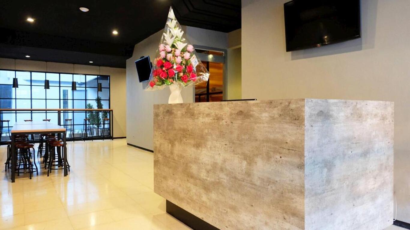 Livinn Hostel City Center Surabaya