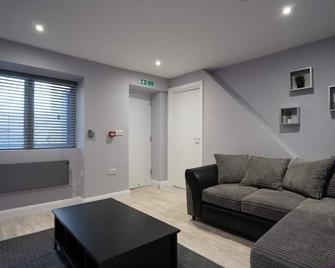 Stay Indigo - Ballycastle - Living room