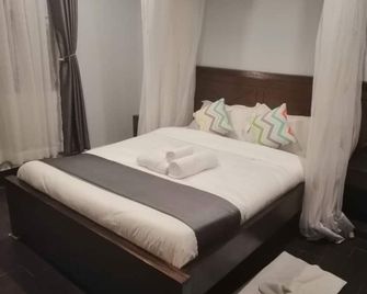 Maryland Hotel - Kisumu - Bedroom